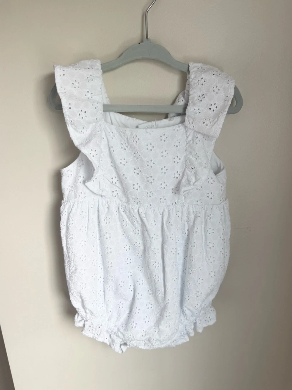 Posh Peanut White Eyelet Bubble Romper Size 2T